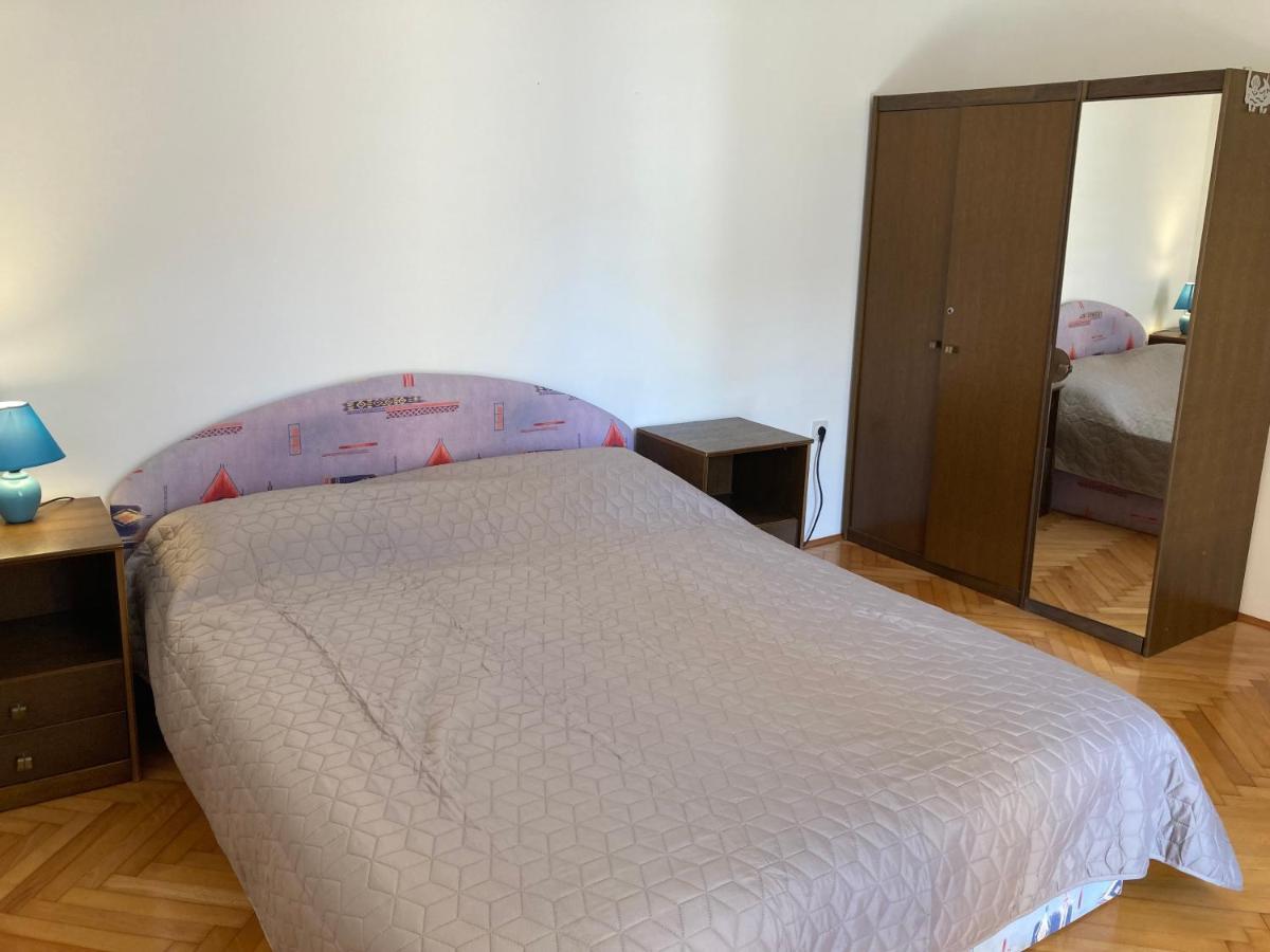 Apartments Hrnjic 乌马格 外观 照片