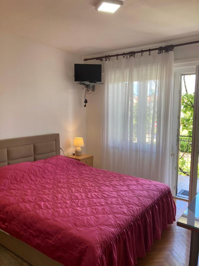 Apartments Hrnjic 乌马格 外观 照片