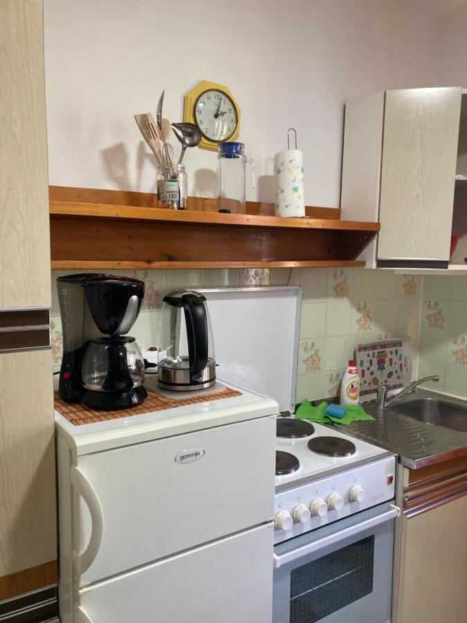 Apartments Hrnjic 乌马格 外观 照片